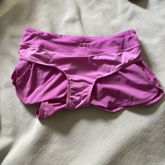 pink iviva lululemon shorts size 14 great condition like brand new - Picture 3 of 3